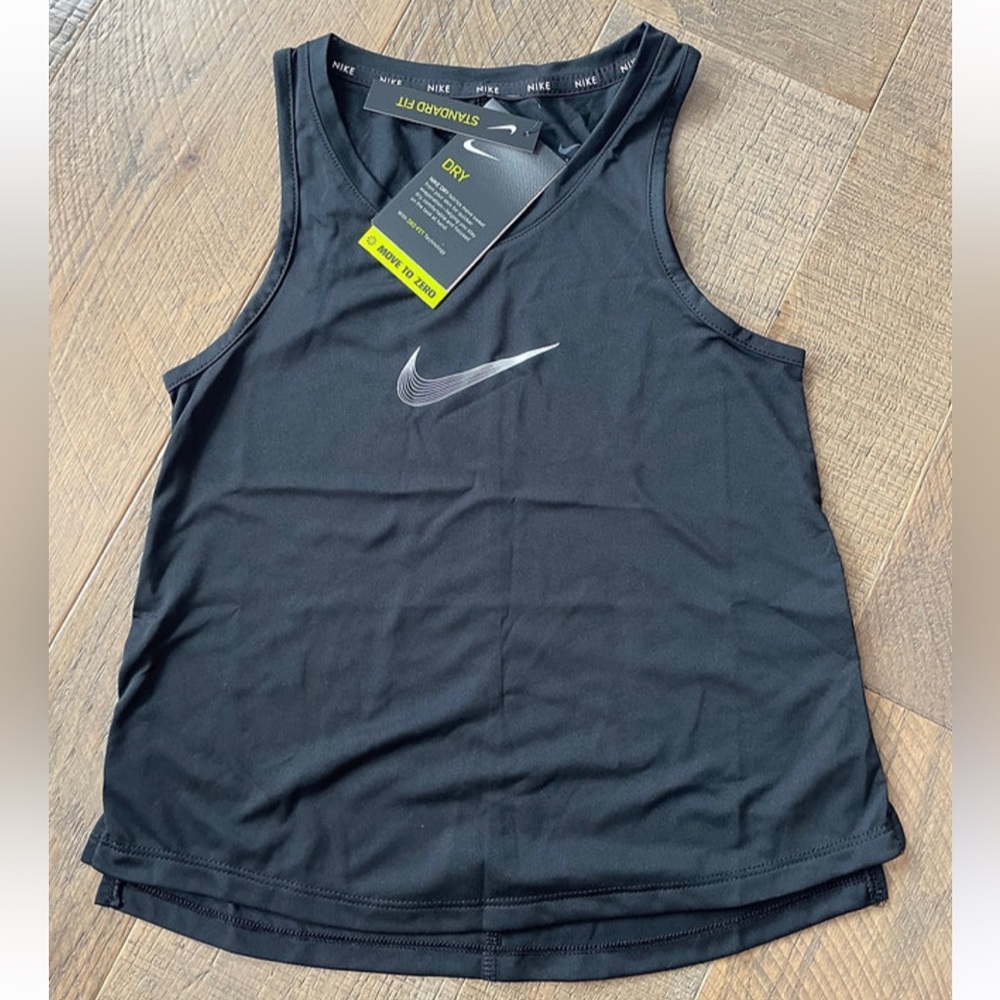 Nike Big Girl Black/White Tank